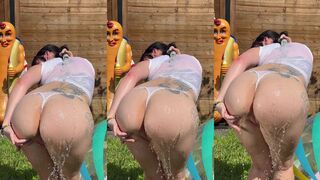 Peachjars Teases her Juicy Booty and Wet Pussy in Steamy OnlyFans Video