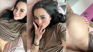 Fittbadonk Gets Naked and Plays with Her Pussy in Steamy OnlyFans Video