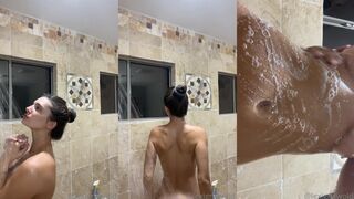 Lexi Griswold Teases Her Curves in Leaked Nude Shower OnlyFans Video