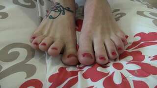 Jaylin Rachelle Peterson Stars in Kinky Foot Fetish Video with Tattooed Ankles Red Toes