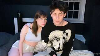 soogsx OnlyFans Petite Cutie in Crop Top Teasing in Bedroom with Guy in Livestream Video