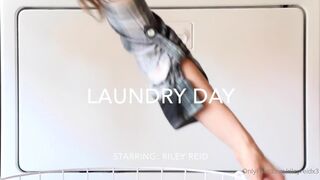 Riley Reid Leaked Solo Video Reveals Her Naughty Squirting Action