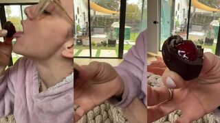 Fiona Mama Teasing her Nude Tits in Must-Watch Video