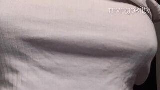 Mvngokitty Brunette Teases On Cam In New Video
