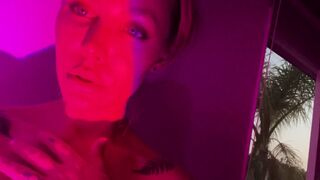 Nicole Aniston Teases her Huge Ass in Must-Watch OnlyFans Nude Video