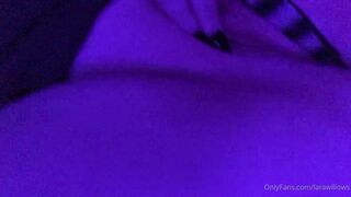 Lara Rose Tease Her Juicy All Natural Funbags in Leaked OnlyFans Video